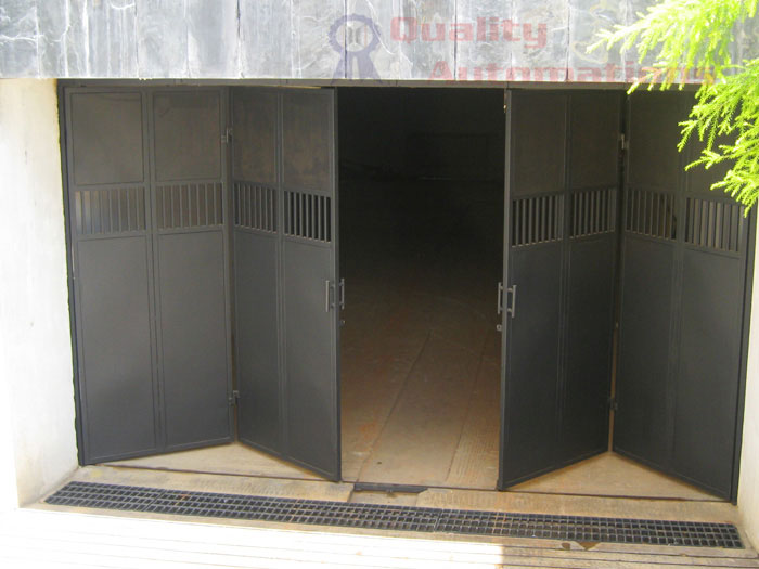 Folding Gates